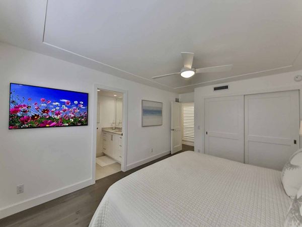 Beachfront Vacation Condo with Great Amenities