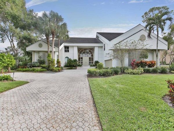 Bonita Springs Luxury Vacation Rental Home Four Bedrooms