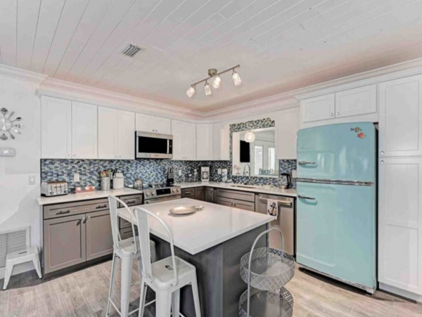 Naples Home 918819