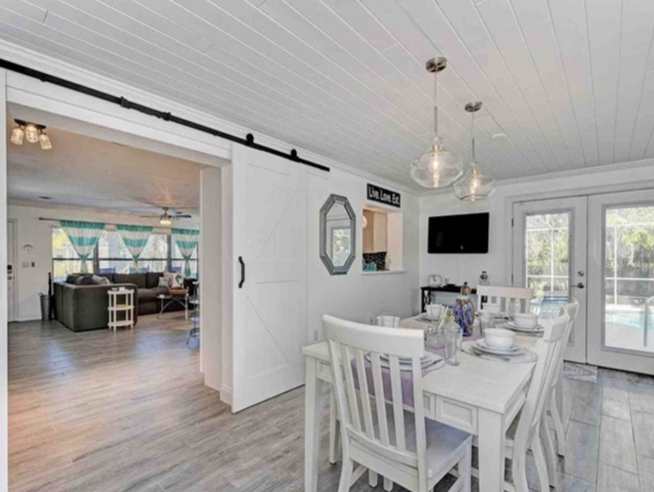 Naples Home 918819