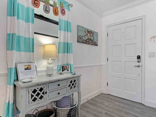 Naples Home 918819
