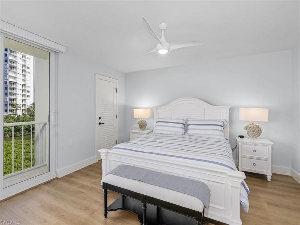 Naples Vacation Condo with 2 Bedroom Close to Beaches