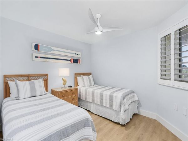Naples Vacation Condo with 2 Bedroom Close to Beaches