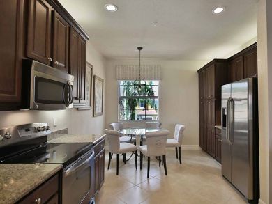 Naples Condo 918823