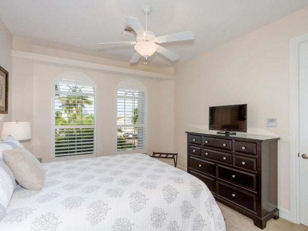 Cape Coral Luxury Vacation Rental Home Five Bedrooms