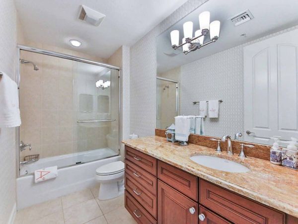 Naples 3 Bedroom Rental Condo with Balcony Walk to Beach