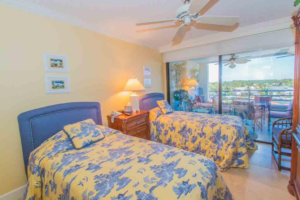 Naples Condo 918846