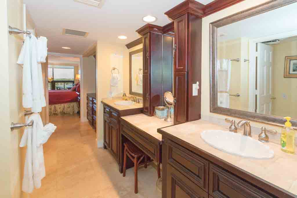 Naples Condo 918846