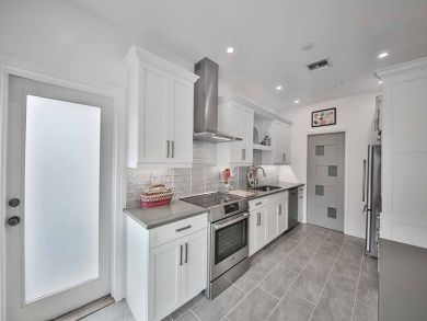 Naples Condo 918856