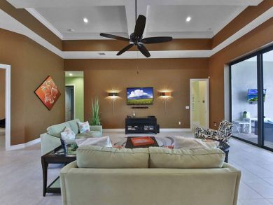 Naples Home 918857