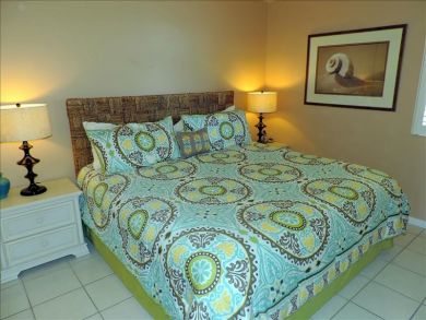 Marco Island Condo 918900