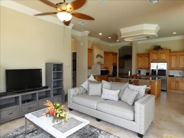 Beautiful 4 Bedroom Home in Marco Island with Private Pool