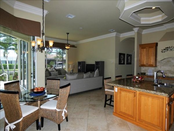 Beautiful 4 Bedroom Home in Marco Island with Private Pool
