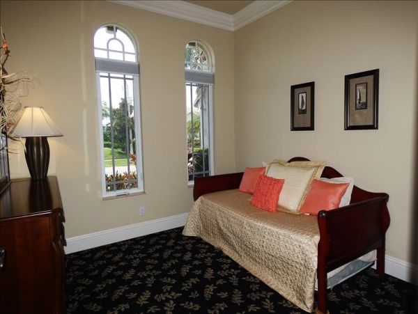 Beautiful 4 Bedroom Home in Marco Island with Private Pool