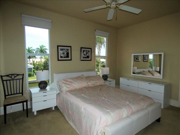 Beautiful 4 Bedroom Home in Marco Island with Private Pool