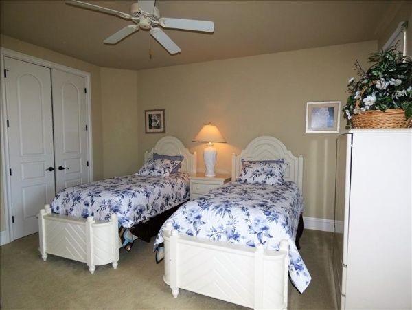 Beautiful 4 Bedroom Home in Marco Island with Private Pool