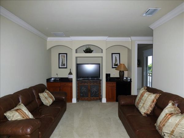 Beautiful 4 Bedroom Home in Marco Island with Private Pool