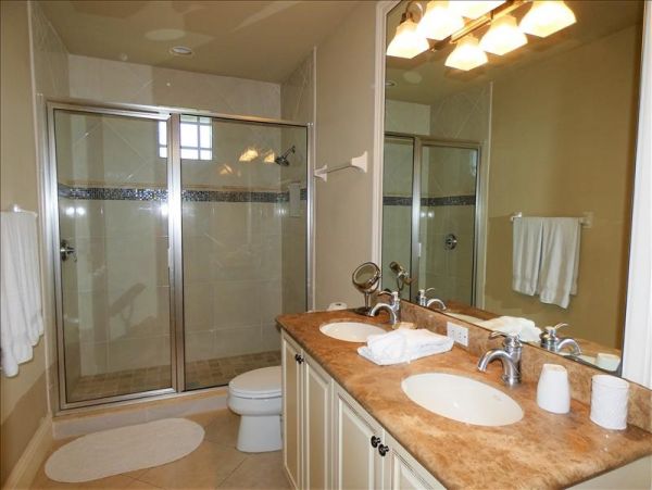 Beautiful 4 Bedroom Home in Marco Island with Private Pool