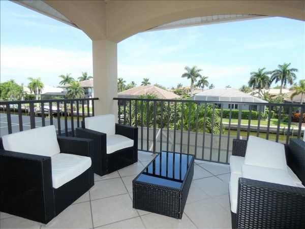 Beautiful 4 Bedroom Home in Marco Island with Private Pool