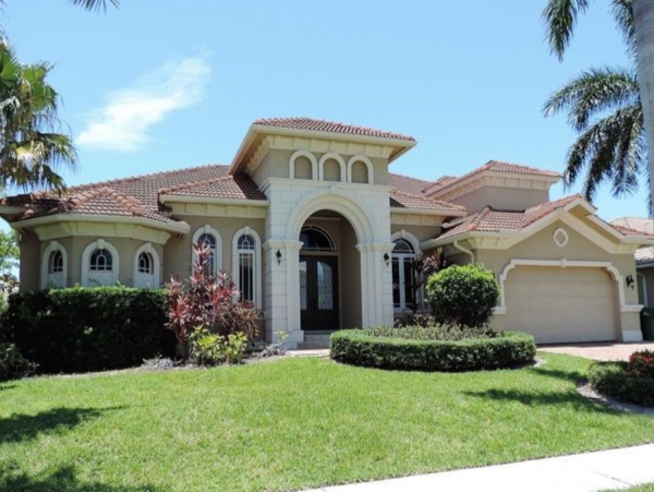 Beautiful 4 Bedroom Home in Marco Island with Private Pool