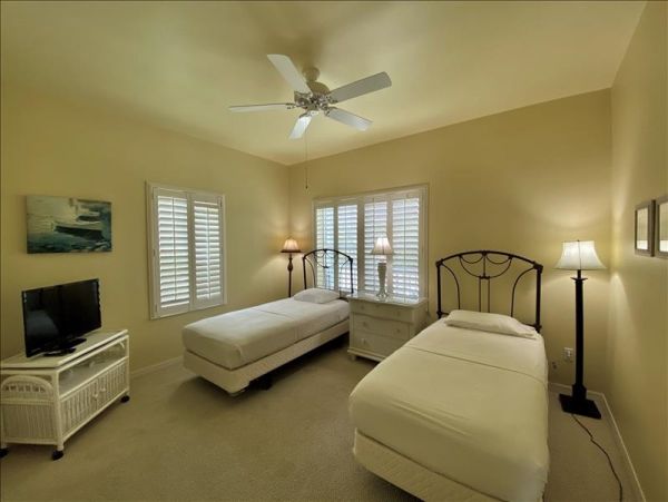 Waterfront Two Bedroom Vacation Condo in Goodland
