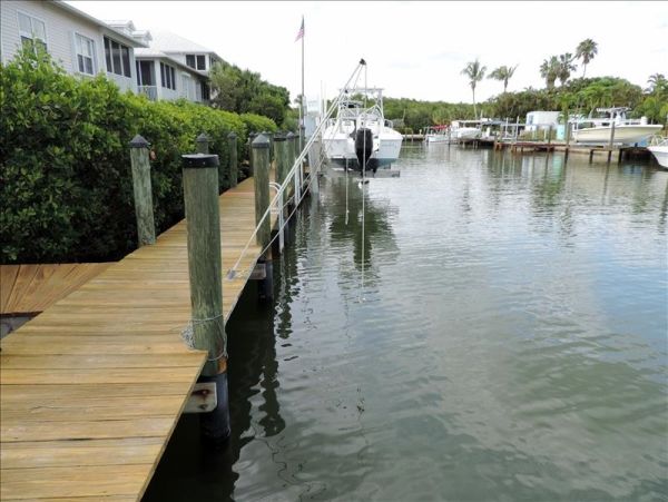 Waterfront Two Bedroom Vacation Condo in Goodland