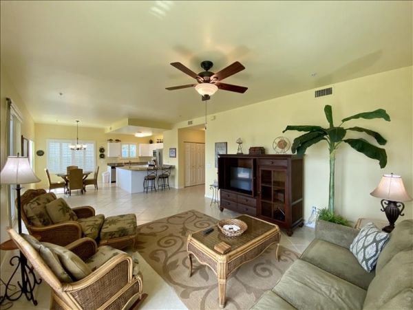 Waterfront Two Bedroom Vacation Condo in Goodland