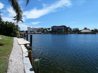 MARCO ISLAND 3 BEDROOM POOL HOME