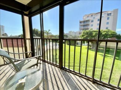 Newly Renovated 3 Bedroom Condo Short Walk to Beach