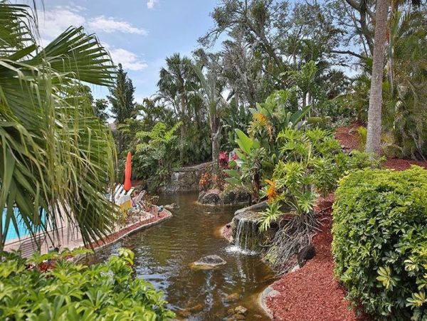 Charming Vacation Condo with One Bedroom in Naples