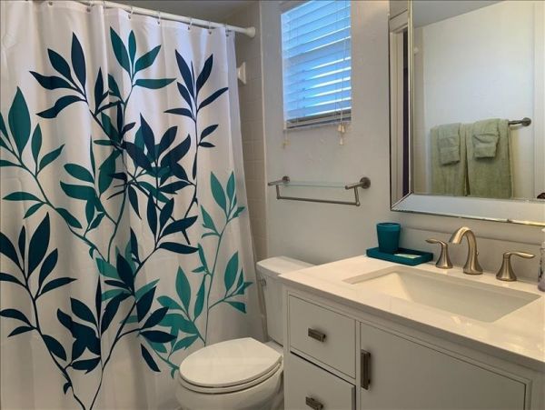 Charming Vacation Condo with One Bedroom in Naples