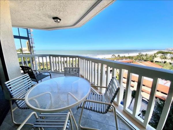 Beachfront 3 Bedroom Marco Island Condo Short Walk To Beach