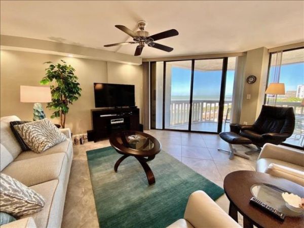 Beachfront 3 Bedroom Marco Island Condo Short Walk To Beach