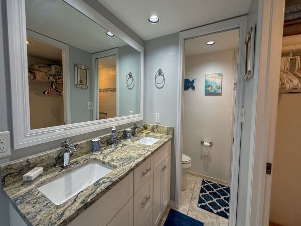 Lovely Condo with 2 Bedrooms in Marco Island
