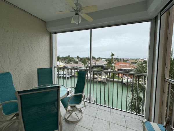 Lovely Condo with 2 Bedrooms in Marco Island