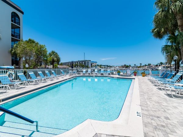 Dream Bayfront Oasis with Amazing Bay Views in Marco Island