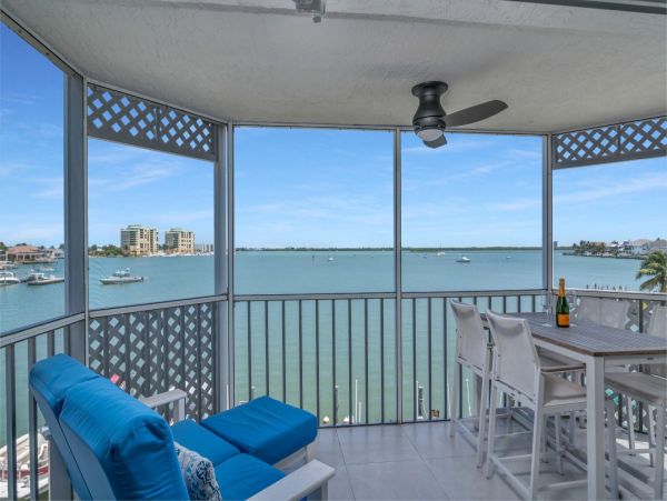 Dream Bayfront Oasis with Amazing Bay Views in Marco Island