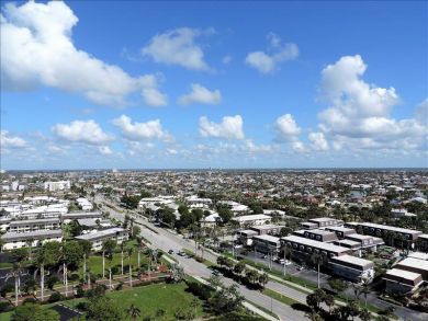 Marco Island Beachfront 2 bedroom Condo with Views
