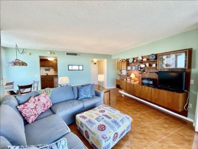 Marco Island Beachfront 2 bedroom Condo with Views