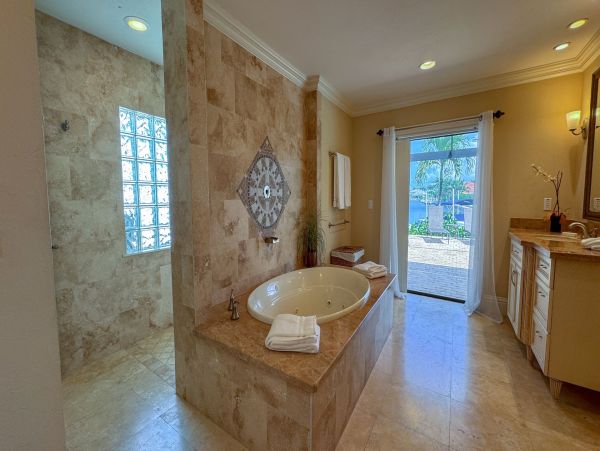 Luxury Vacation Rental Florida Gulf Coast Pool Home