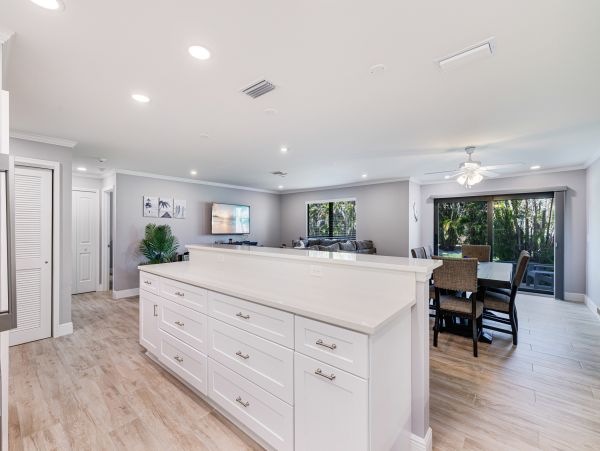 Luxury Coastal Retreat in Sanibel 2 Bedroom Condo