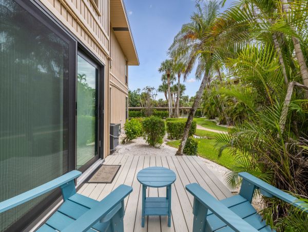 Luxury Coastal Retreat in Sanibel 2 Bedroom Condo