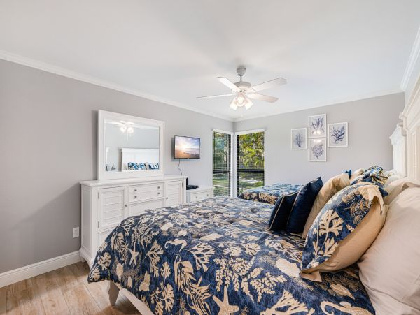 Luxury Coastal Retreat in Sanibel 2 Bedroom Condo