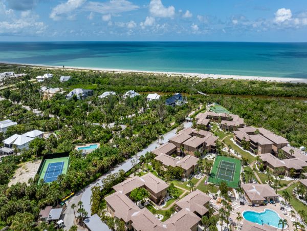 Luxury Coastal Retreat in Sanibel 2 Bedroom Condo