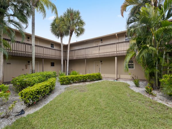 Sanibel Island Vacation Home with 3 Bedroom & Beach Access