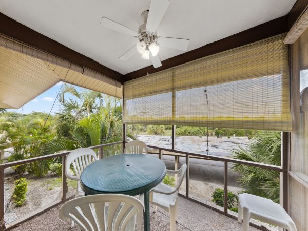 Sanibel Island Vacation Home with 3 Bedroom & Beach Access