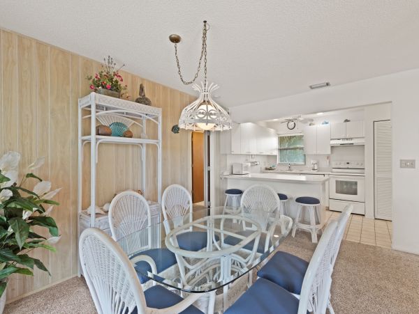 Sanibel Island Vacation Home with 3 Bedroom & Beach Access