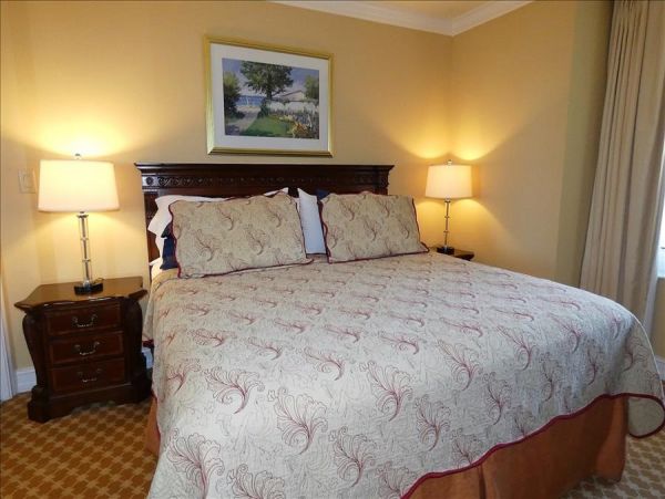 Cozy Condo in Marco Island Located on the Beach
