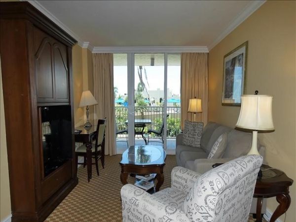 Cozy Condo in Marco Island Located on the Beach