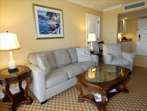 Cozy Condo in Marco Island Located on the Beach